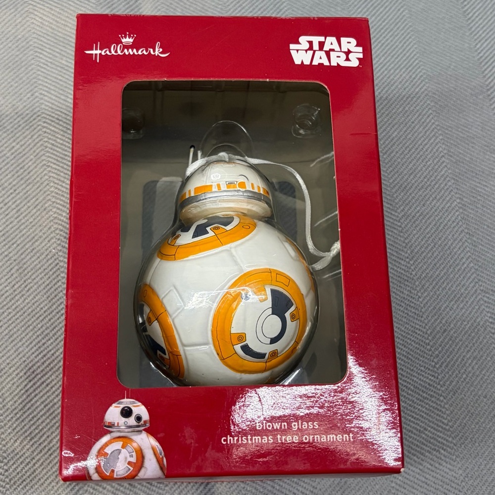 Star Wars Hallmark blown glass Christmas tree ornament BB –8 droid